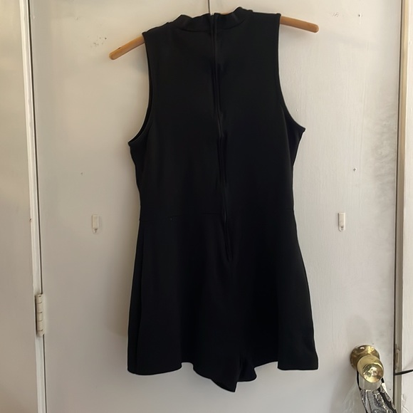 Skort sleeveless cut out body suit romper - Picture 4 of 4